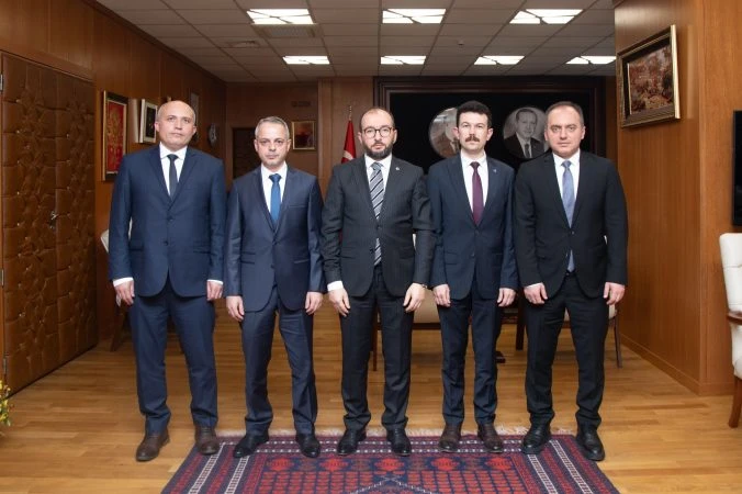 Sosyal Güvenlik Kurumu Başkanımız Sayın Yunus ELİTAŞ’ı makamında ziyaret ettik